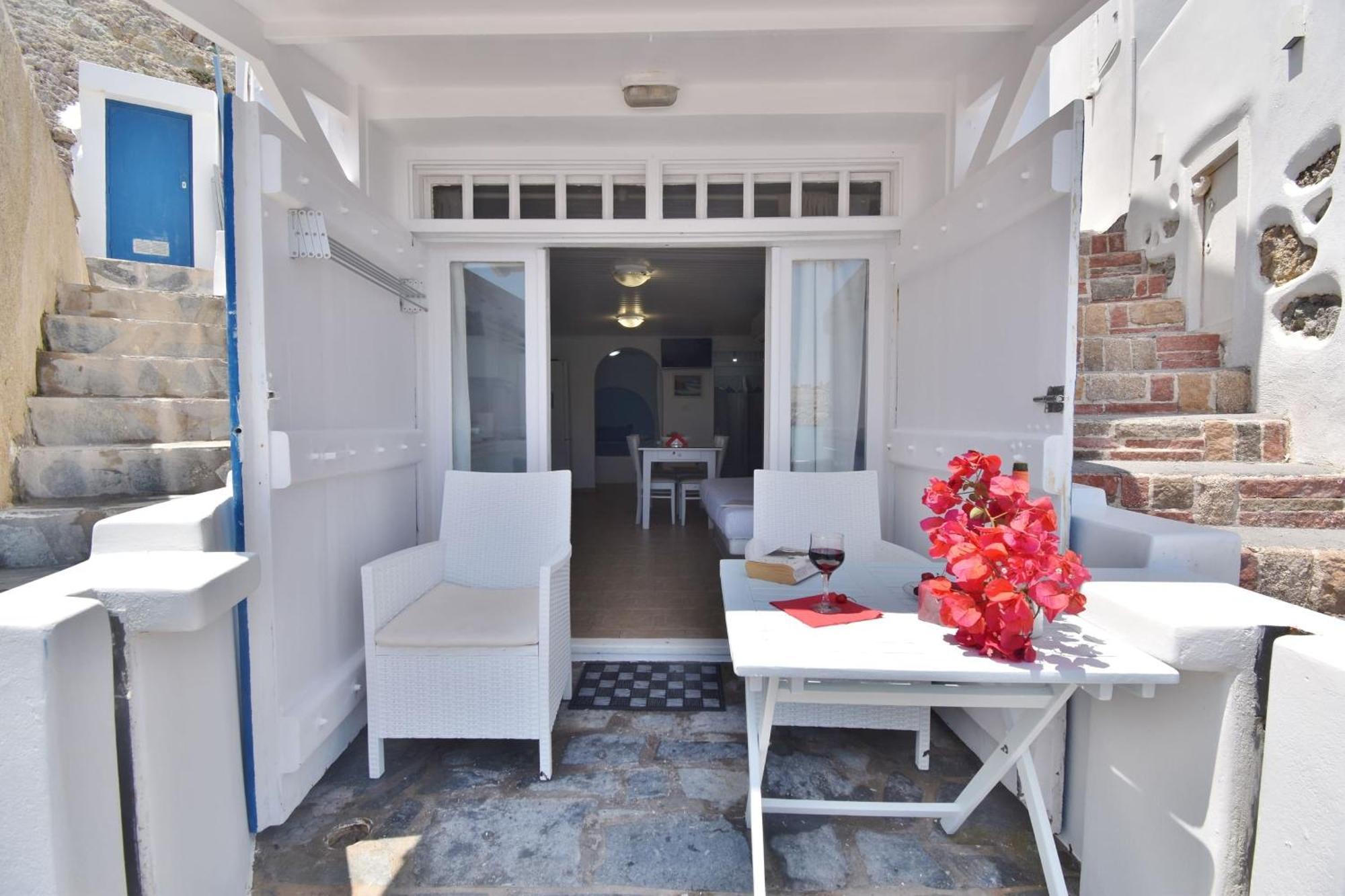 Blue Mare Apartments On The Beach Firopotamos Pokój zdjęcie