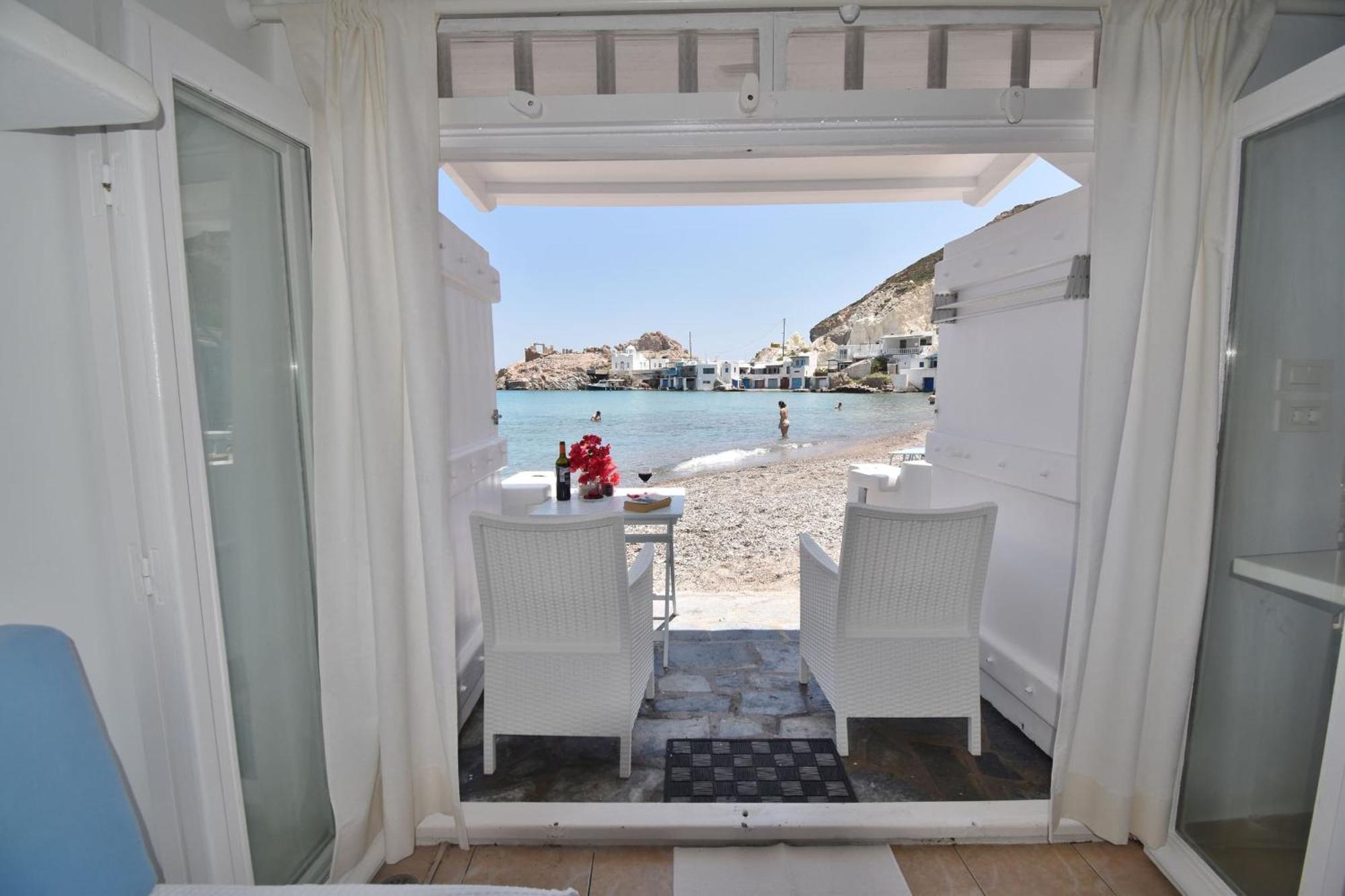 Blue Mare Apartments On The Beach Firopotamos Pokój zdjęcie